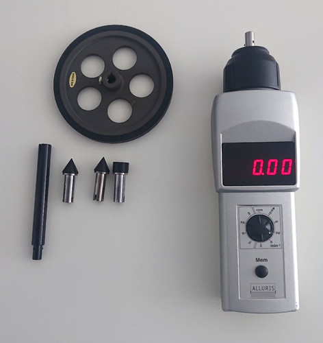 Digital hand tachometer - digital,